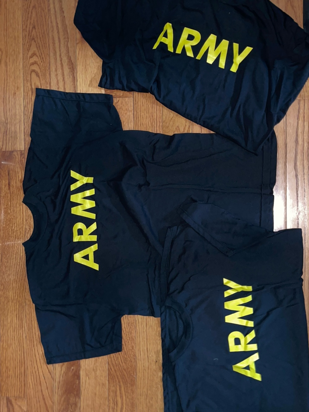 Army pt shirt size Large (all 3 for one price)